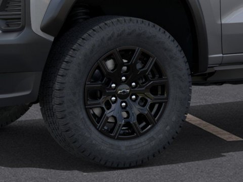 New Sterling Gray Metallic 2026 Chevrolet Colorado Trail Boss 4WD - photo 9 - Stock #261266