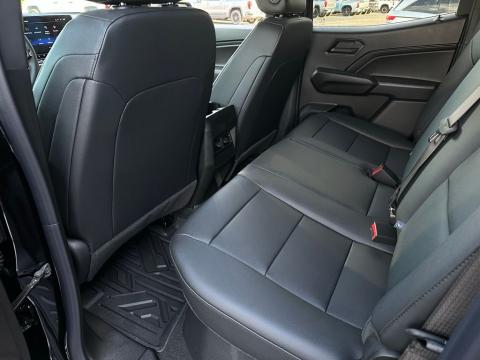 New Black 2026 Chevrolet Colorado Trail Boss 4WD - photo 14 - Stock #260846