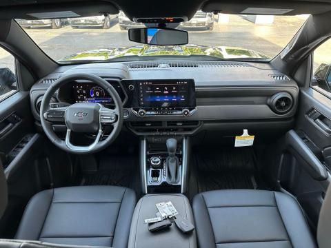 New Black 2026 Chevrolet Colorado Trail Boss 4WD - photo 19 - Stock #260846