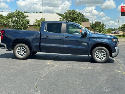 Pre-Owned Northsky Blue Metallic 2020 Chevrolet Silverado 1500 LT RWD - photo 4 - Stock #X2495