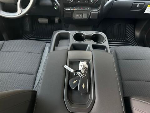 New Summit White 2026 Chevrolet Silverado 1500 Custom RWD - photo 20 - Stock #260831