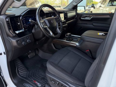 Pre-Owned Summit White 2024 Chevrolet Silverado 1500 RST 4WD - photo 11 - Stock #A1084