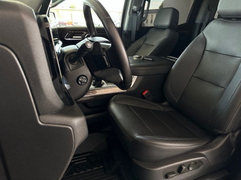 Certified Pre-Owned Black 2023 Chevrolet Silverado 1500 LTZ 4WD - photo 13 - Stock #261047A