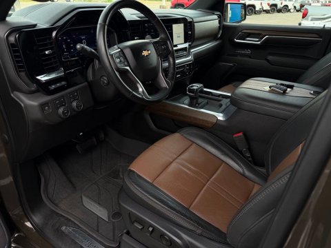 Pre-Owned Harvest Bronze Metallic 2023 Chevrolet Silverado 1500 High Country 4WD - photo 10 - Stock #261119A