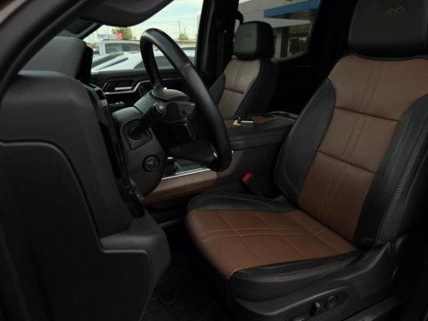 Pre-Owned Harvest Bronze Metallic 2023 Chevrolet Silverado 1500 High Country 4WD - photo 13 - Stock #261119A