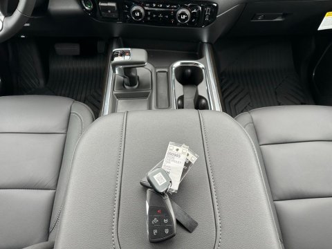 New Black 2026 Chevrolet Silverado 1500 LT 4WD - photo 20 - Stock #260985