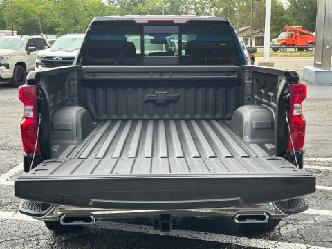 New Black 2026 Chevrolet Silverado 1500 LT 4WD - photo 6 - Stock #260985