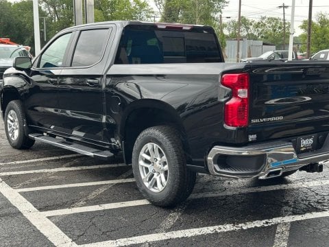 New Black 2026 Chevrolet Silverado 1500 LT 4WD - photo 8 - Stock #260985