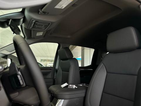 New Summit White 2026 Chevrolet Silverado 1500 LT 4WD - photo 13 - Stock #260796