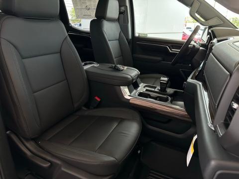 New Summit White 2026 Chevrolet Silverado 1500 LT 4WD - photo 16 - Stock #260796