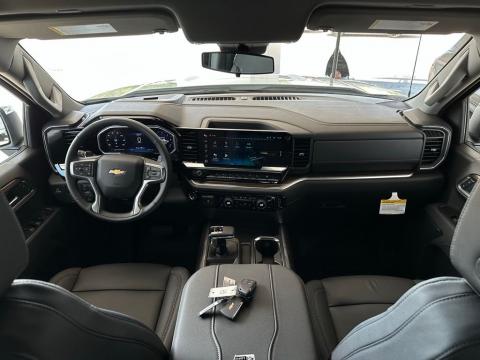 New Summit White 2026 Chevrolet Silverado 1500 LT 4WD - photo 19 - Stock #260796