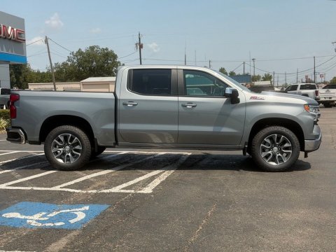 New Sterling Gray Metallic 2026 Chevrolet Silverado 1500 LT 4WD - photo 18 - Stock #261277