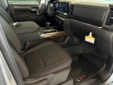 New Sterling Gray Metallic 2026 Chevrolet Silverado 1500 LT 4WD - photo 29 - Stock #261277