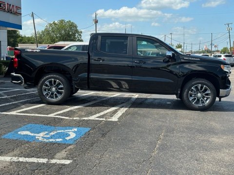 New Black 2026 Chevrolet Silverado 1500 LT 4WD - photo 4 - Stock #261054
