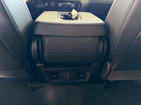 New Black 2026 Chevrolet Silverado 1500 LT 4WD - photo 22 - Stock #261382