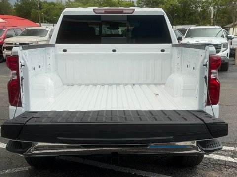 New Summit White 2026 Chevrolet Silverado 1500 LT 4WD - photo 6 - Stock #261042