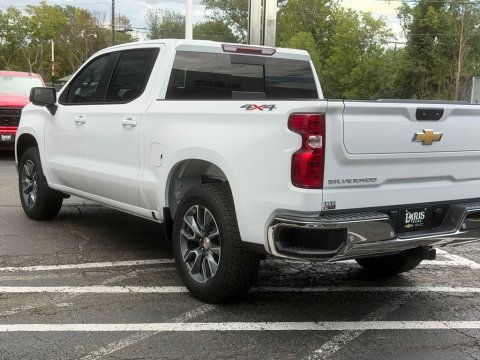 New Summit White 2026 Chevrolet Silverado 1500 LT 4WD - photo 8 - Stock #261042