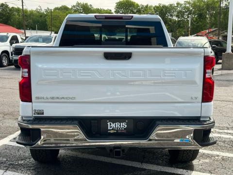 New Summit White 2026 Chevrolet Silverado 1500 LT 4WD - photo 5 - Stock #260826