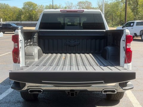 New Summit White 2026 Chevrolet Silverado 1500 LT 4WD - photo 7 - Stock #261383