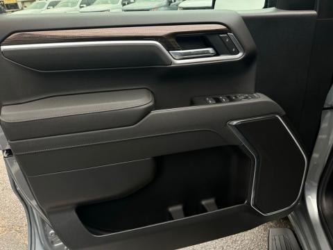 New Sterling Gray Metallic 2026 Chevrolet Silverado 1500 LT 4WD - photo 10 - Stock #260828