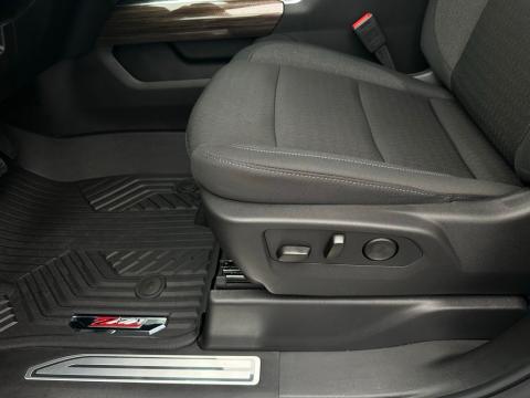 New Sterling Gray Metallic 2026 Chevrolet Silverado 1500 LT 4WD - photo 11 - Stock #260828