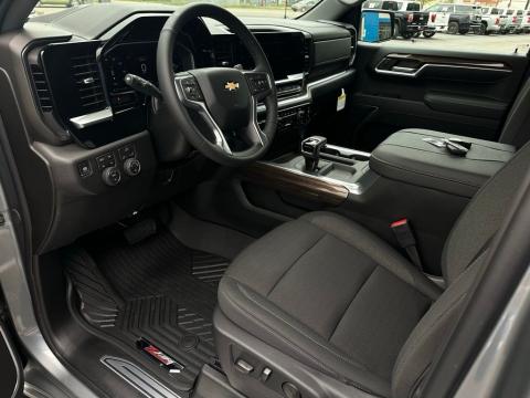 New Sterling Gray Metallic 2026 Chevrolet Silverado 1500 LT 4WD - photo 9 - Stock #260828