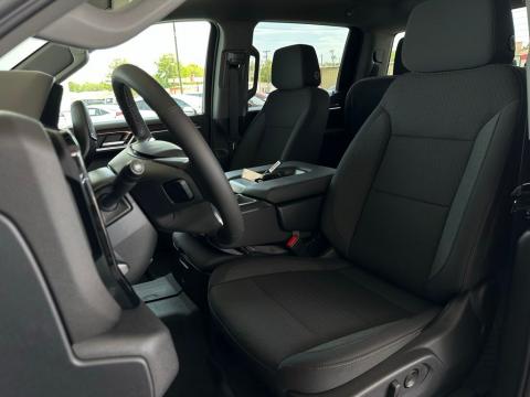New Summit White 2026 Chevrolet Silverado 1500 LT 4WD - photo 10 - Stock #260981