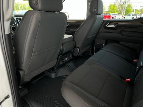 New Summit White 2026 Chevrolet Silverado 1500 LT 4WD - photo 12 - Stock #260981