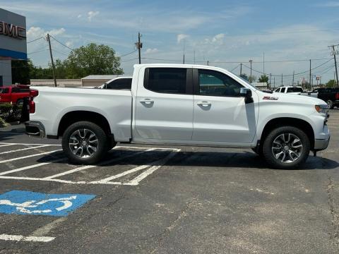 New Summit White 2026 Chevrolet Silverado 1500 LT 4WD - photo 4 - Stock #260981