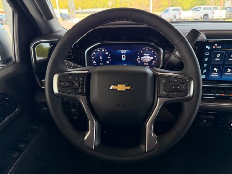 New Summit White 2026 Chevrolet Silverado 1500 LT 4WD - photo 19 - Stock #261385