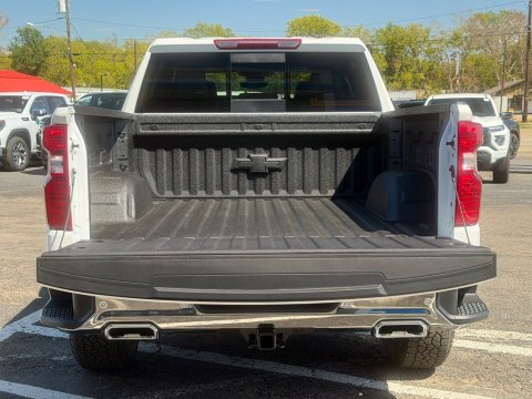 New Summit White 2026 Chevrolet Silverado 1500 LT 4WD - photo 7 - Stock #261385