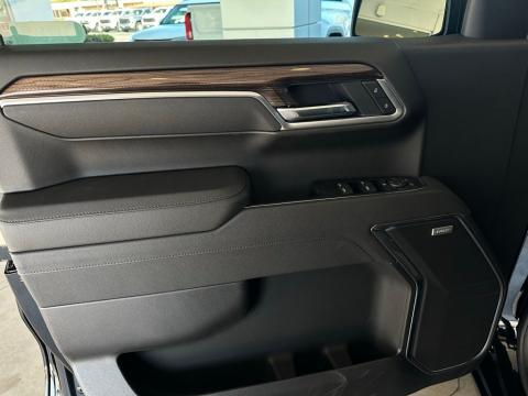 New Black 2026 Chevrolet Silverado 1500 RST 4WD - photo 10 - Stock #260785