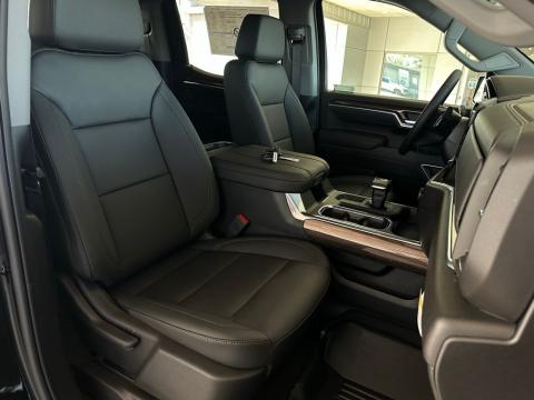 New Black 2026 Chevrolet Silverado 1500 RST 4WD - photo 16 - Stock #260785