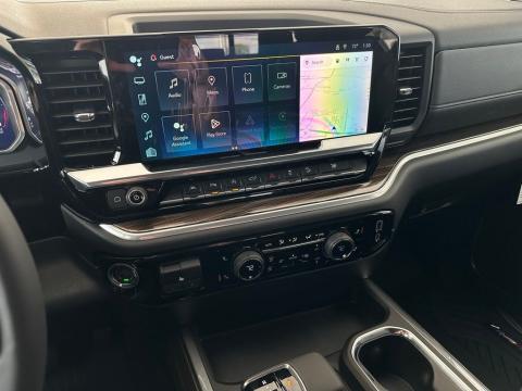 New Summit White 2026 Chevrolet Silverado 1500 RST 4WD - photo 22 - Stock #260775