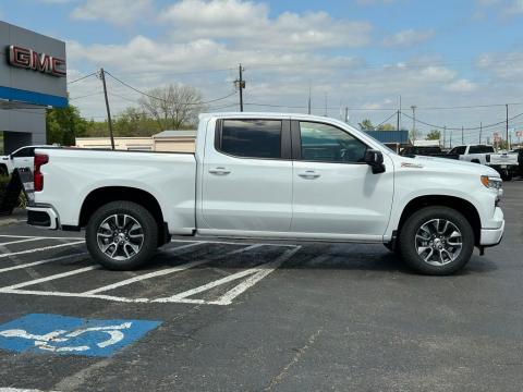 New Summit White 2026 Chevrolet Silverado 1500 RST 4WD - photo 4 - Stock #260775