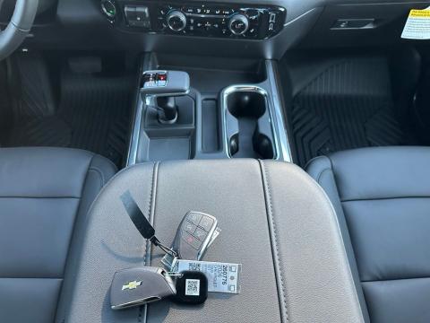 New Sterling Gray Metallic 2026 Chevrolet Silverado 1500 RST 4WD - photo 25 - Stock #260776