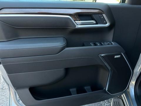 New Sterling Gray Metallic 2026 Chevrolet Silverado 1500 RST 4WD - photo 10 - Stock #260806