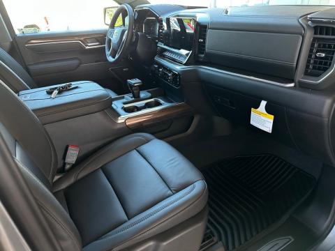 New Sterling Gray Metallic 2026 Chevrolet Silverado 1500 RST 4WD - photo 15 - Stock #260806