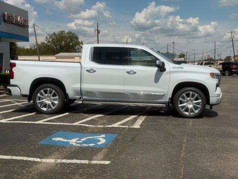 New Polar White Tricoat 2026 Chevrolet Silverado 1500 High Country 4WD - photo 28 - Stock #261342