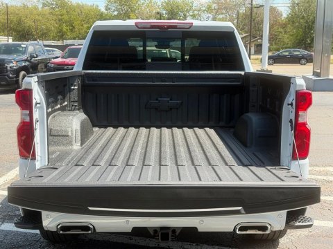 New Polar White Tricoat 2026 Chevrolet Silverado 1500 High Country 4WD - photo 30 - Stock #261342