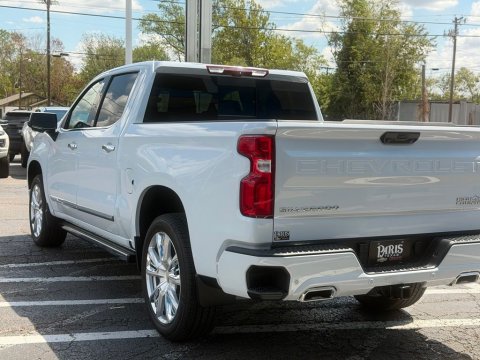 New Polar White Tricoat 2026 Chevrolet Silverado 1500 High Country 4WD - photo 32 - Stock #261342