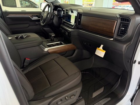 New Polar White Tricoat 2026 Chevrolet Silverado 1500 High Country 4WD - photo 16 - Stock #261342