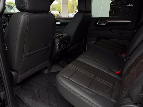 New Black 2026 Chevrolet Silverado 1500 High Country 4WD - photo 15 - Stock #261420