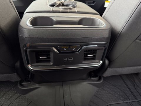 New Black 2026 Chevrolet Silverado 1500 High Country 4WD - photo 22 - Stock #261420