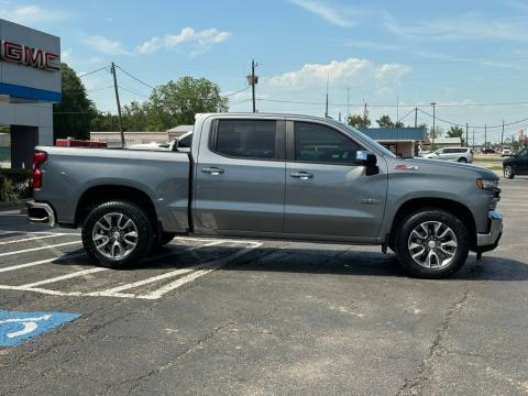 Pre-Owned Satin Steel Metallic 2022 Chevrolet Silverado 1500 LTD LT 4WD - photo 4 - Stock #260935A