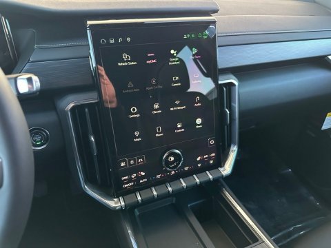 New Sterling Metallic 2026 GMC Acadia Elevation FWD - photo 24 - Stock #260505