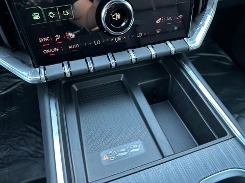 New Ebony Twilight Metallic 2026 GMC Acadia Elevation FWD - photo 25 - Stock #260596