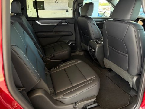 New Volcanic Red Tintcoat 2026 GMC Acadia Elevation FWD - photo 18 - Stock #261217