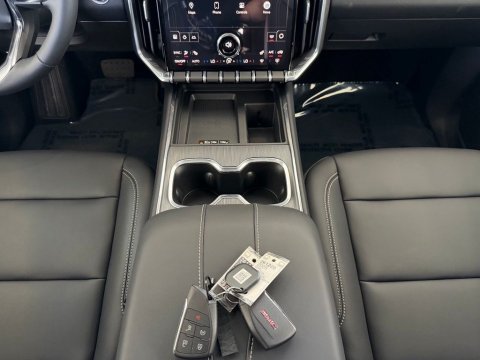 New Sterling Metallic 2026 GMC Acadia Elevation FWD - photo 21 - Stock #261220
