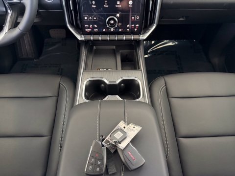 New Sterling Metallic 2026 GMC Acadia Elevation FWD - photo 22 - Stock #261220